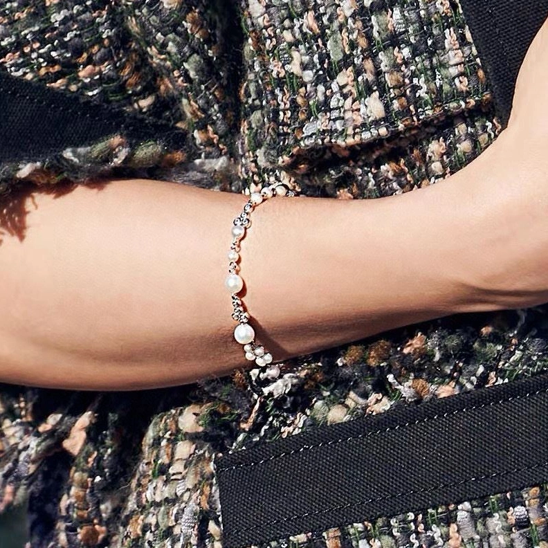 Flexible Axm Bracelets 281422