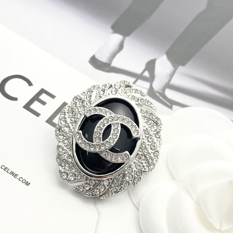 Chxnxl Brooches Sleek 286363