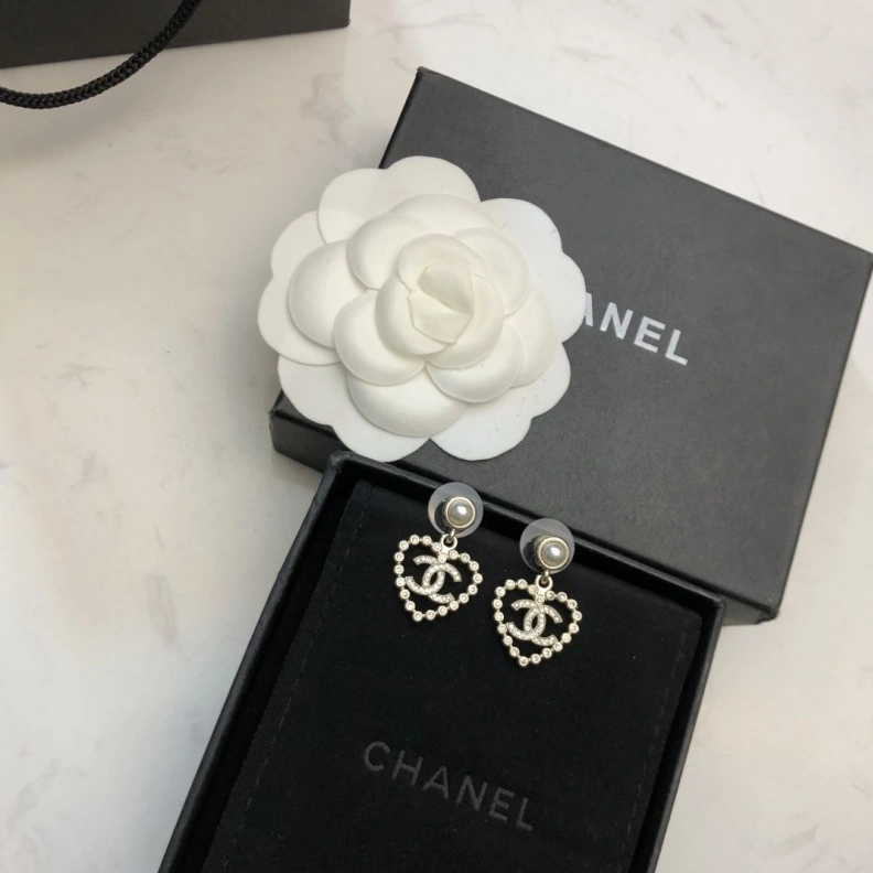 Comfortable Chxnxl Earrings 285850