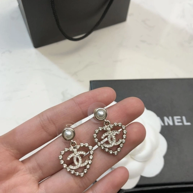 Comfortable Chxnxl Earrings 285850