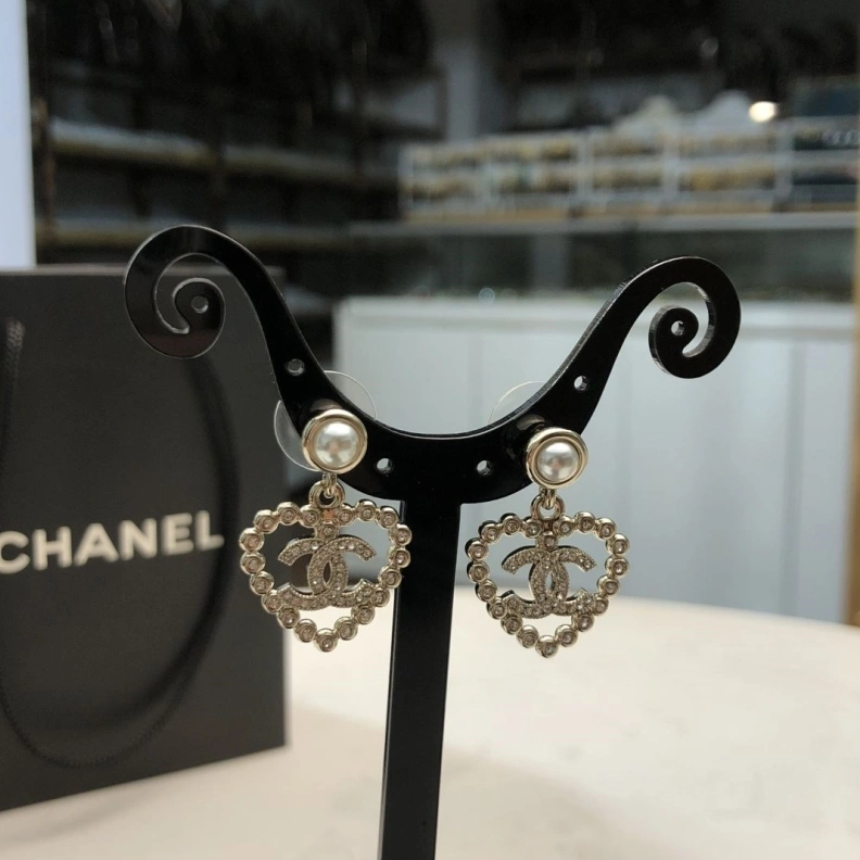 Comfortable Chxnxl Earrings 285850