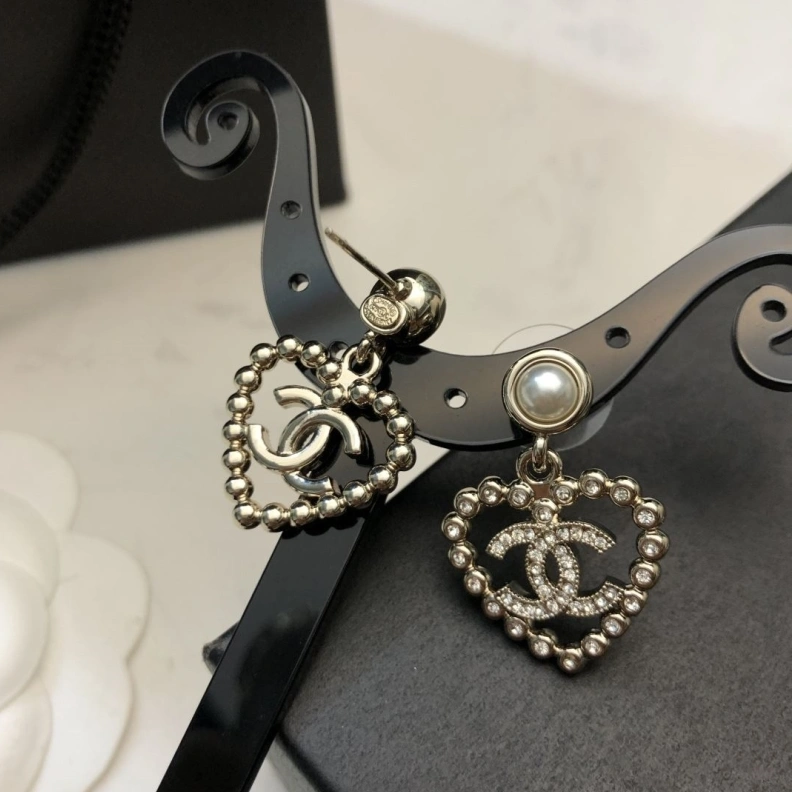Comfortable Chxnxl Earrings 285850