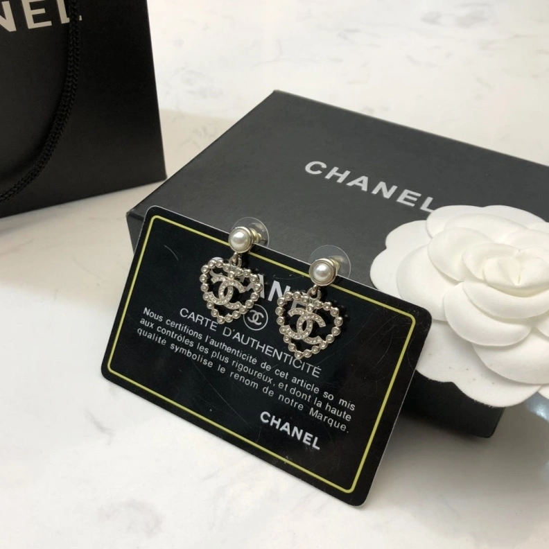 Comfortable Chxnxl Earrings 285850