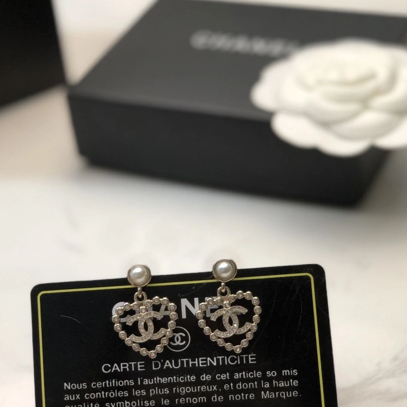 Comfortable Chxnxl Earrings 285850