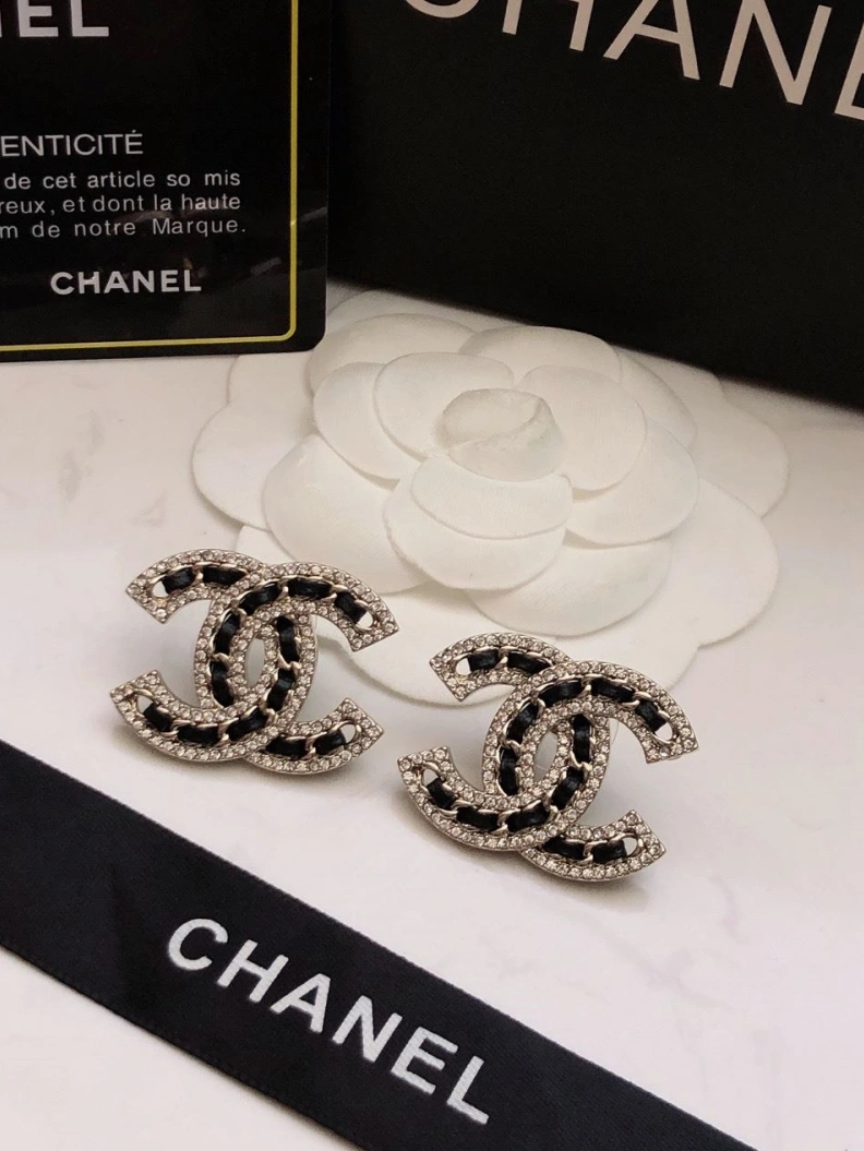 Chxnxl Earrings ModernLook 285851