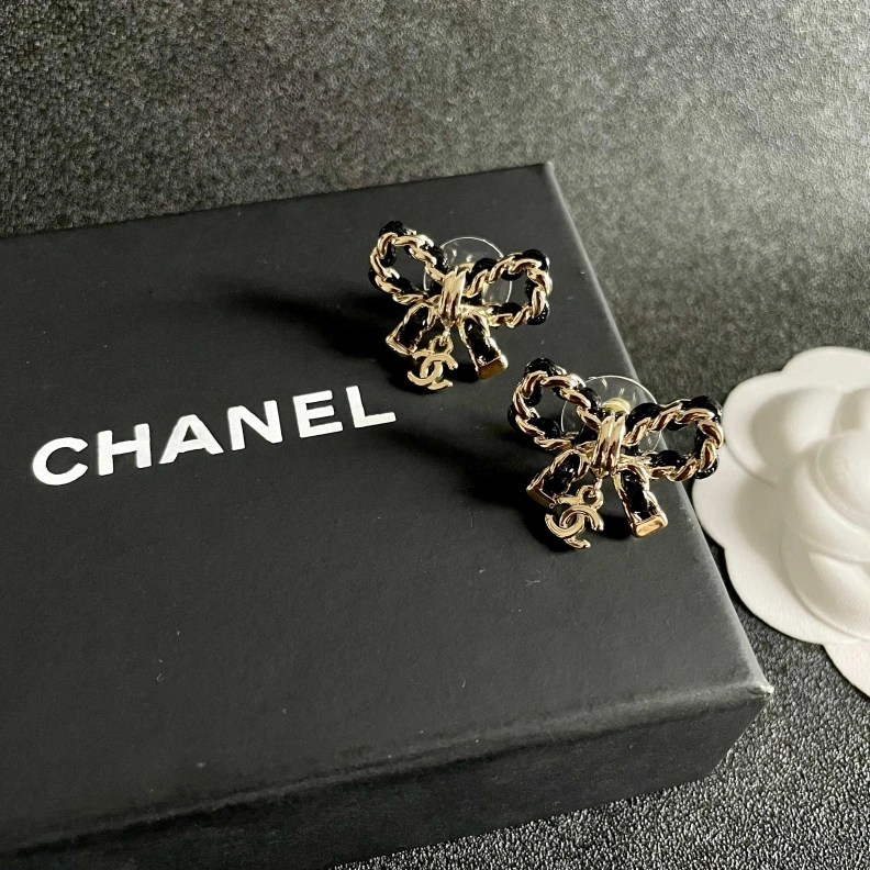 Reliable Chxnxl Earrings 285834