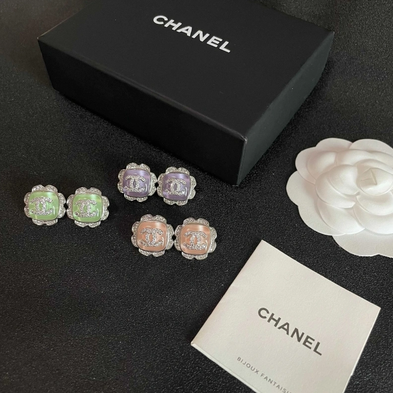 Soft Chxnxl Earrings 285835