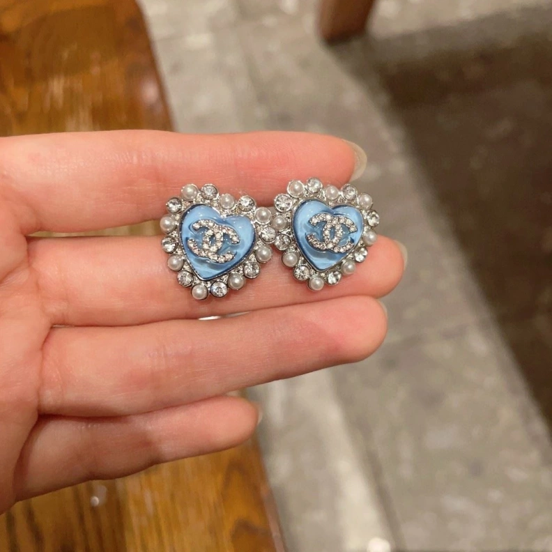EyeCatching Chxnxl Earrings 285815
