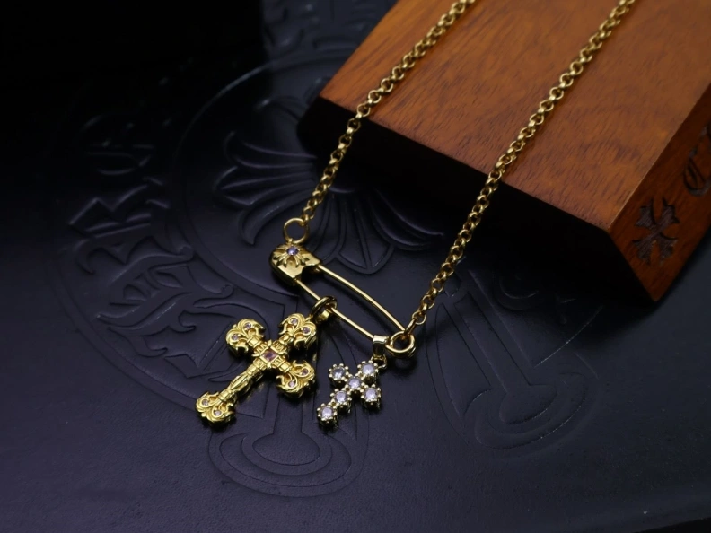 Sleek Chrxmx Hxxrts Necklaces 296825