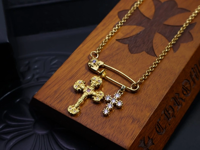 Sleek Chrxmx Hxxrts Necklaces 296825