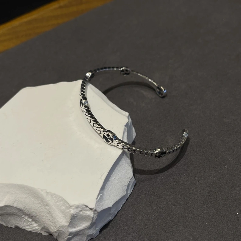 Modern Gxccx Bracelets 302850