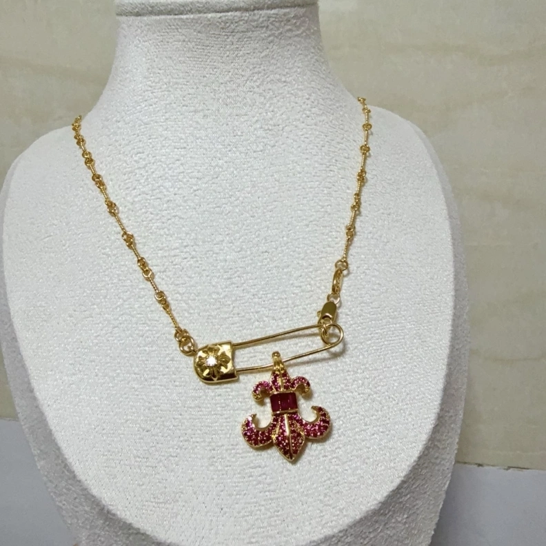 Cozy Chrxmx Hxxrts Necklaces 296814