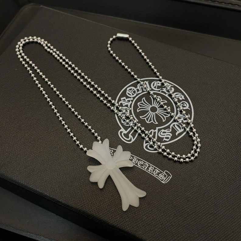 Trendy Chrxmx Hxxrts Necklaces 296813