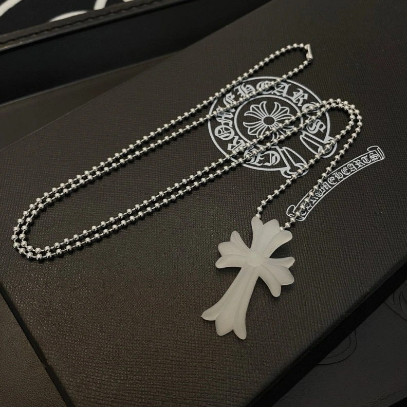 Trendy Chrxmx Hxxrts Necklaces 296813