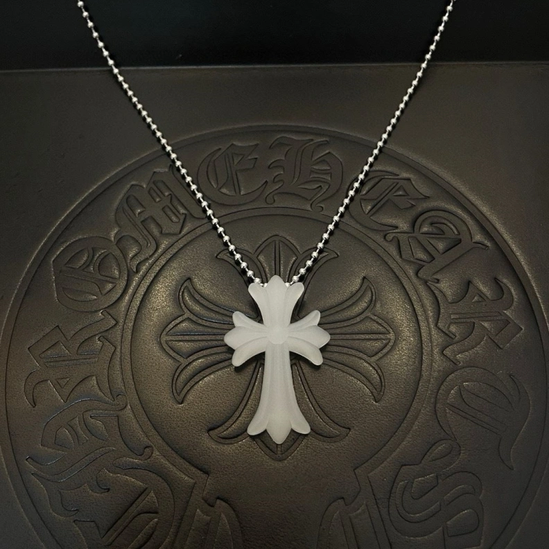 Trendy Chrxmx Hxxrts Necklaces 296813