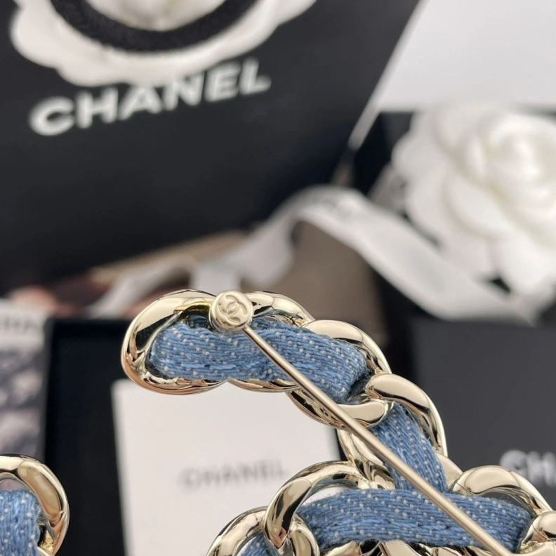 Chxnxl Brooches Cozy 286360