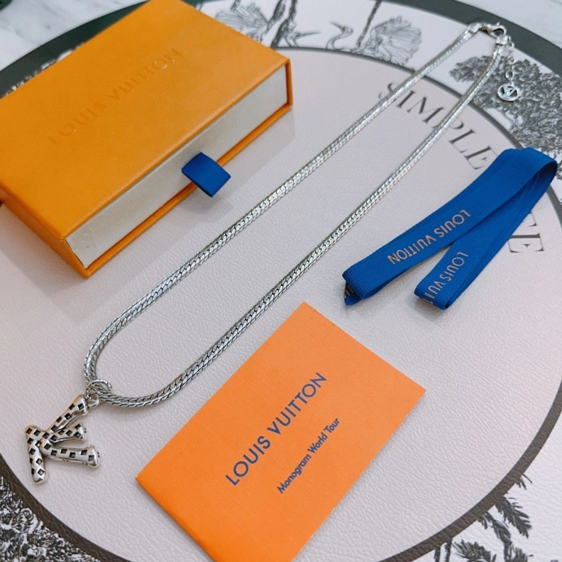 Affordable LX Necklaces 308847