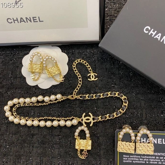Flexible Chxnxl Necklaces 285349