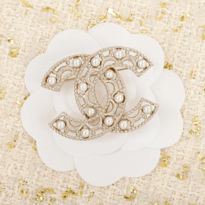 Bright Chxnxl Brooches 286356