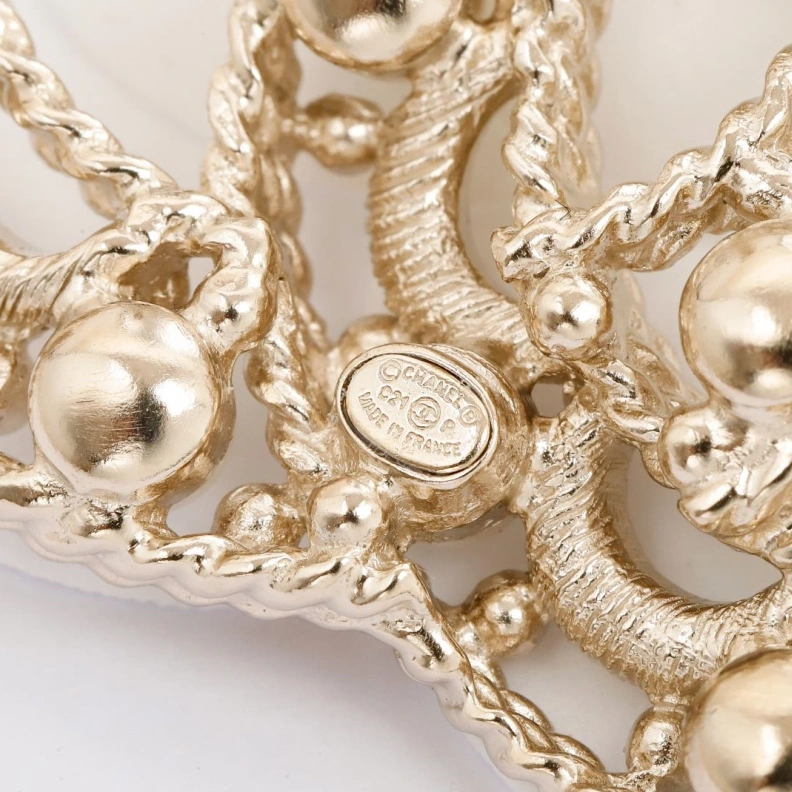 Bright Chxnxl Brooches 286356