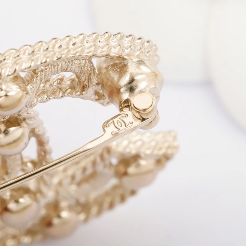 Bright Chxnxl Brooches 286356