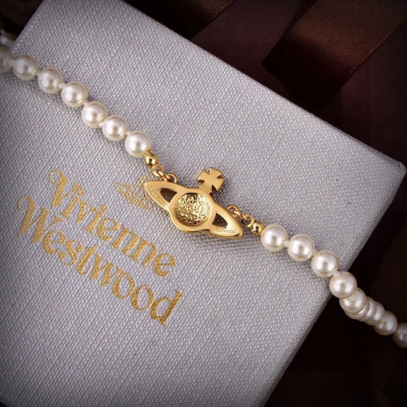 Sleek VIVENNE WESTWOOD 313011
