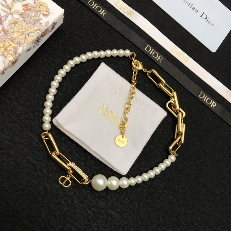 Christian Dxxr Necklaces Classic 294076