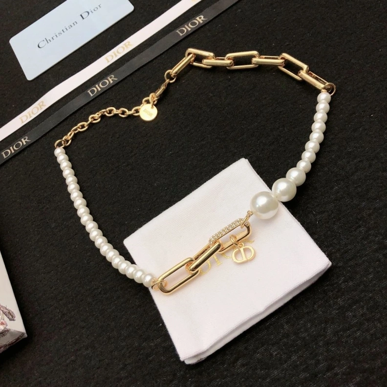 Christian Dxxr Necklaces Classic 294076