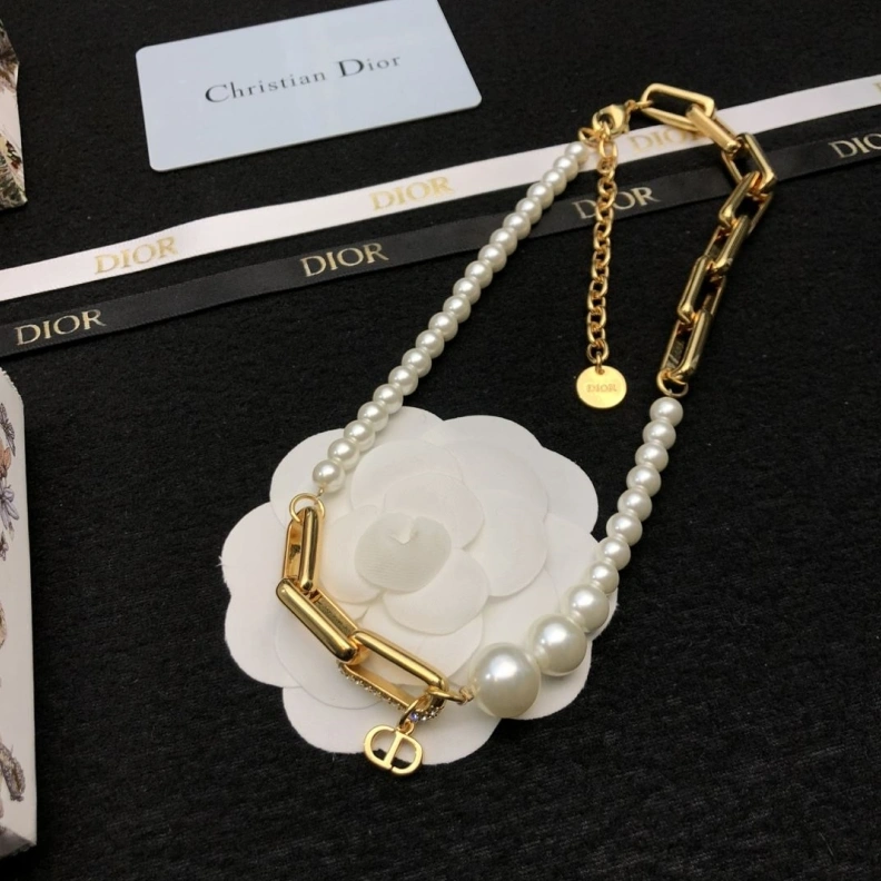 Christian Dxxr Necklaces Classic 294076