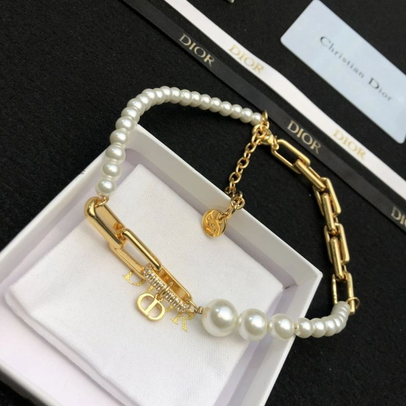 Christian Dxxr Necklaces Classic 294076