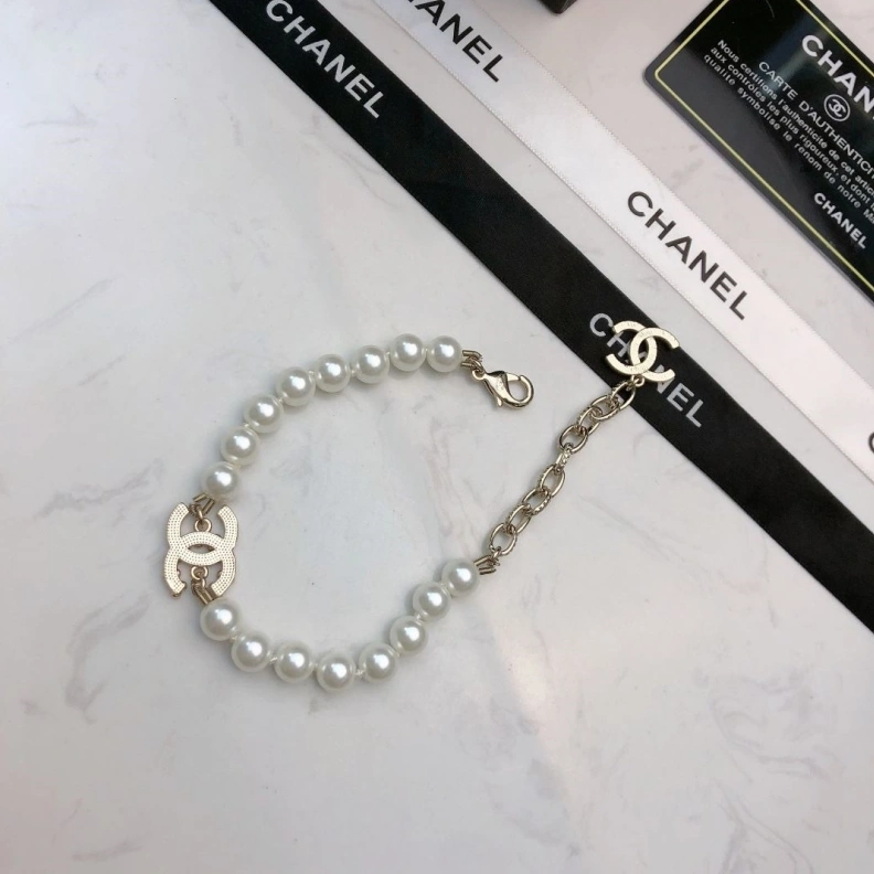 Resilient Chxnxl Bracelets 286468