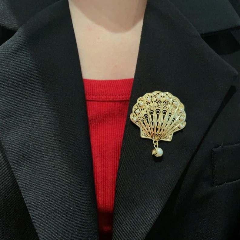 Christian Dxxr Brooches HighQuality 294263