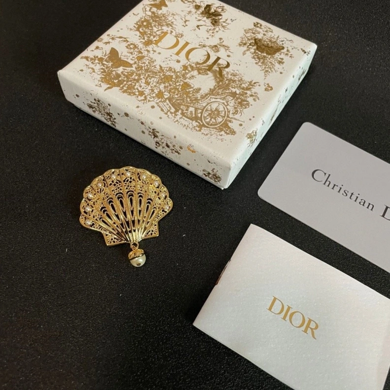 Christian Dxxr Brooches HighQuality 294263