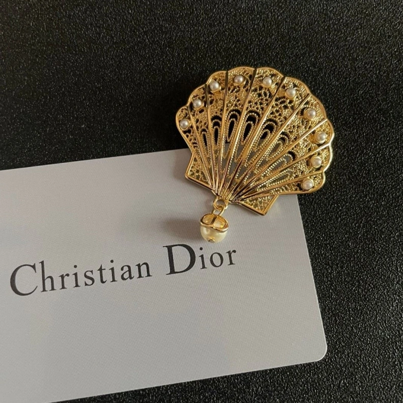 Christian Dxxr Brooches HighQuality 294263