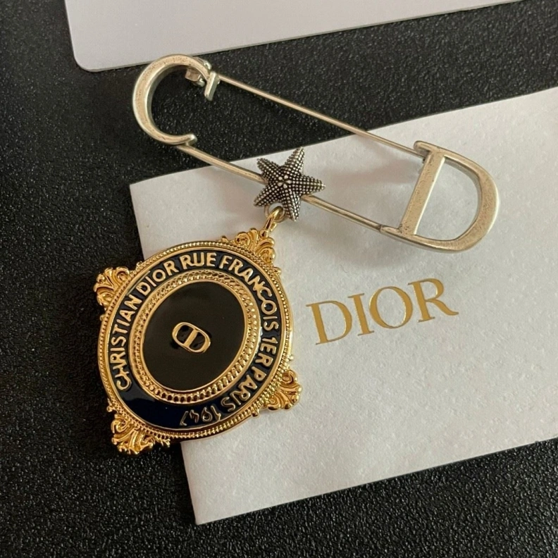 Bright Christian Dxxr Brooches 294262