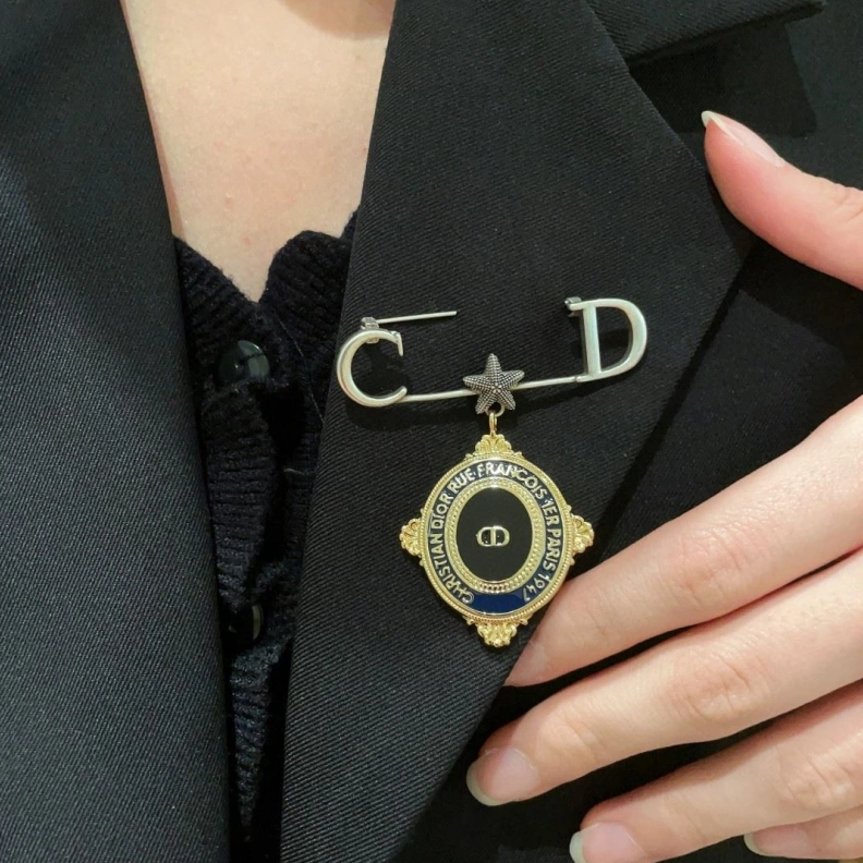 Bright Christian Dxxr Brooches 294262