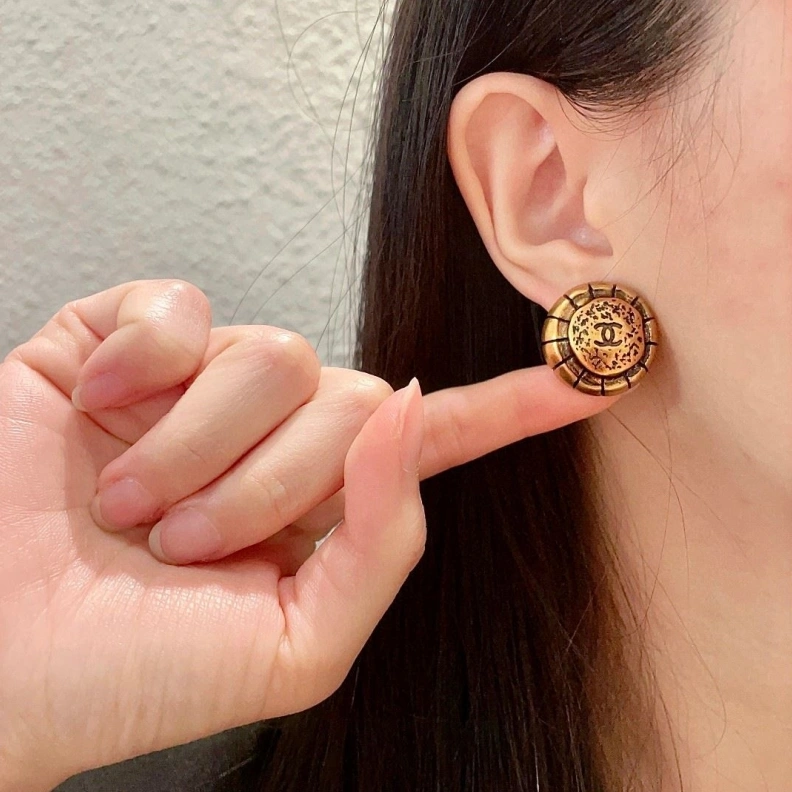 Compact Chxnxl Earrings 285800
