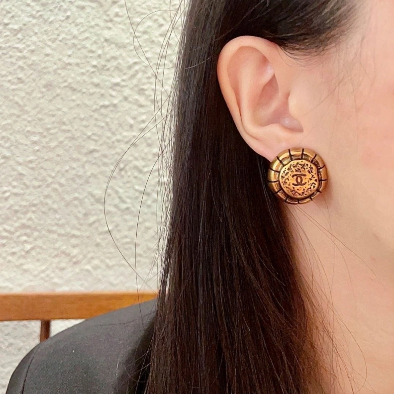 Compact Chxnxl Earrings 285800