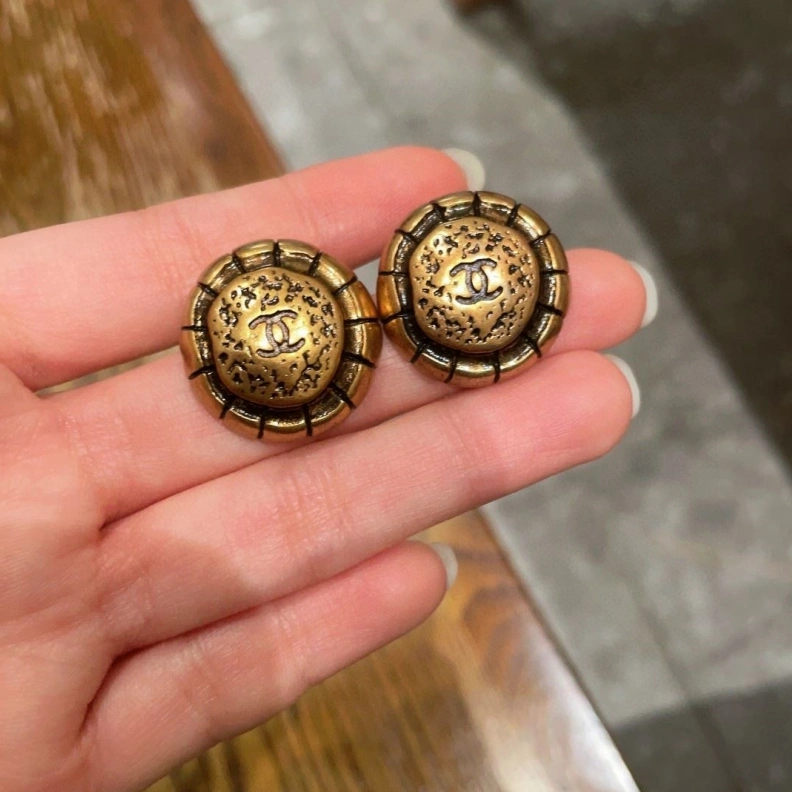 Compact Chxnxl Earrings 285800