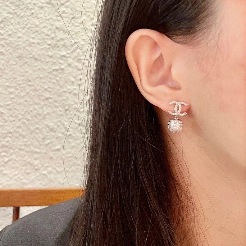 Comfortable Chxnxl Earrings 285791