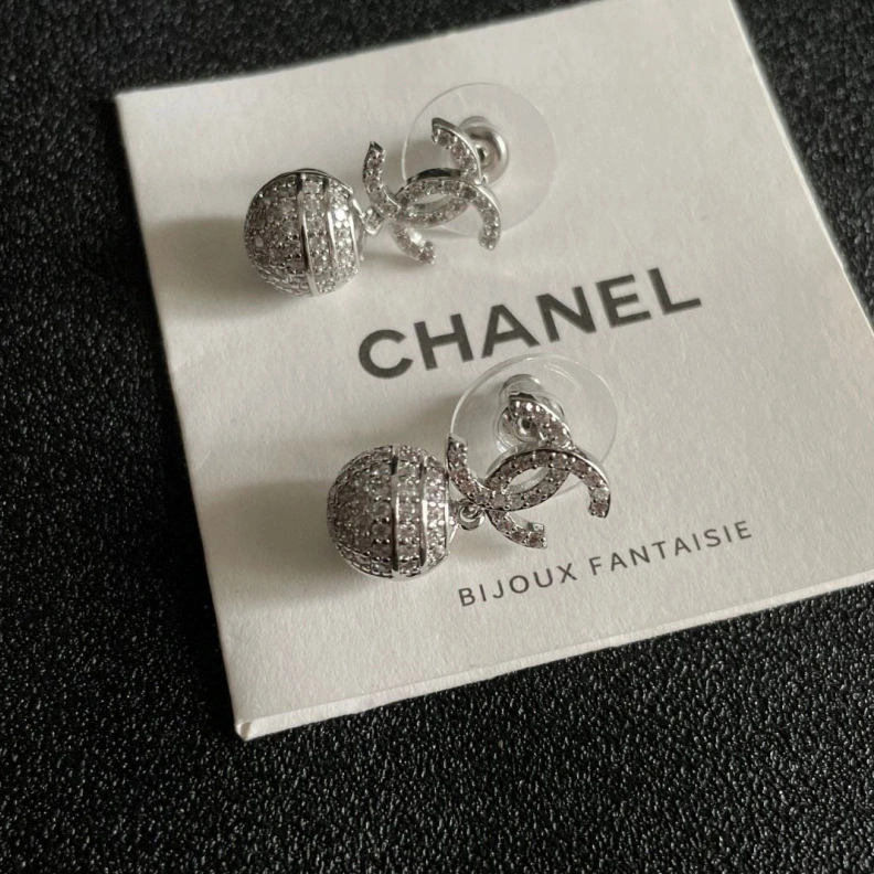 Comfortable Chxnxl Earrings 285791
