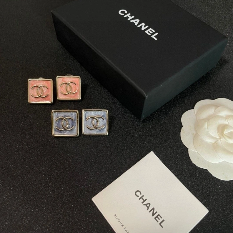 HighQuality Chxnxl Earrings 285799