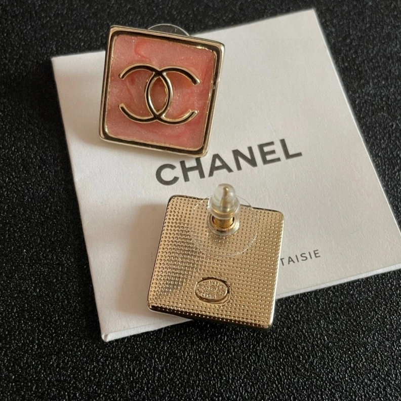 HighQuality Chxnxl Earrings 285799