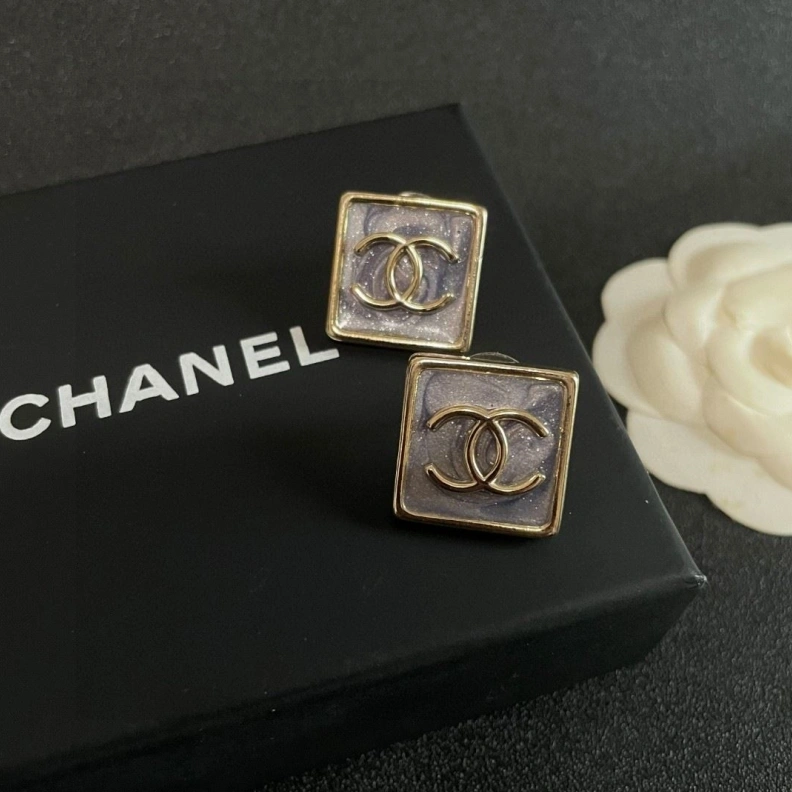 Breathable Chxnxl Earrings 285801