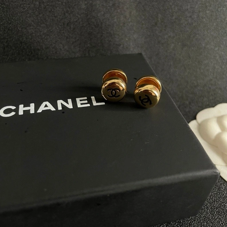 Minimalist Chxnxl Earrings 285781