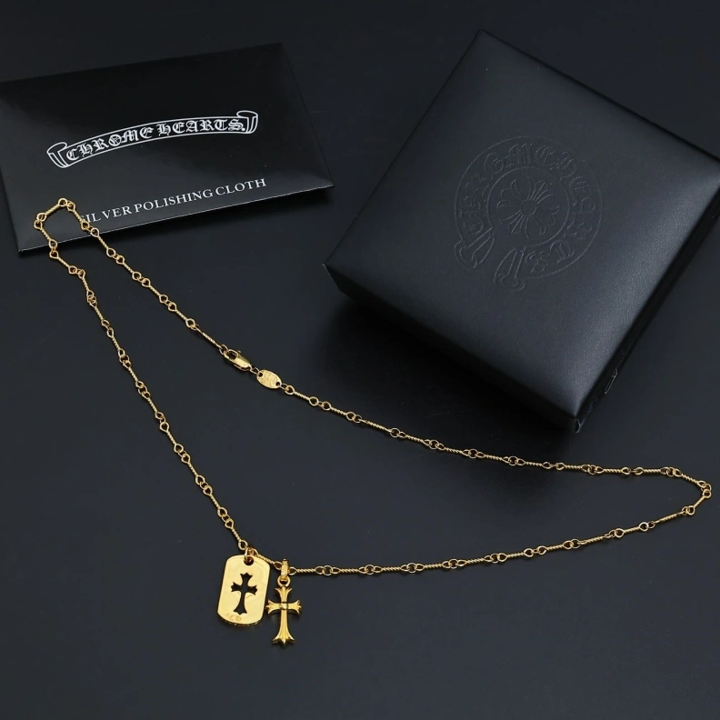 Resilient Chrxmx Hxxrts Necklaces 296799