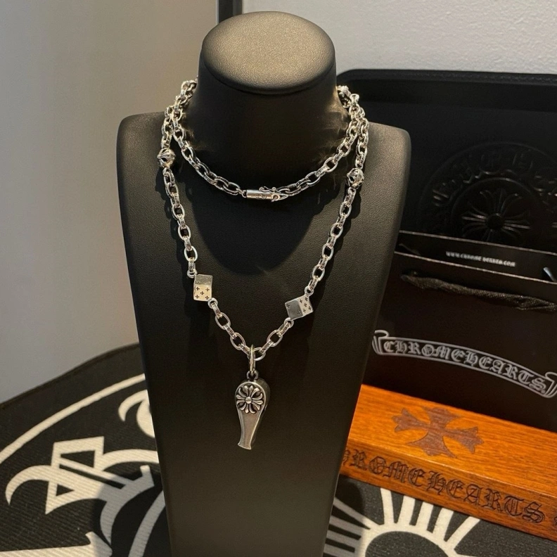 Chrxmx Hxxrts Necklaces GoAnywhere 296800