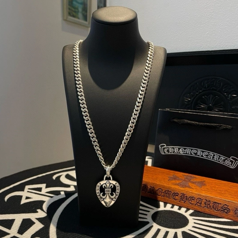 Chrxmx Hxxrts Necklaces Cozy 296792