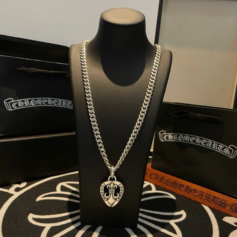 Chrxmx Hxxrts Necklaces Cozy 296792