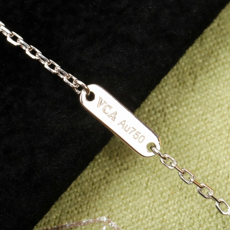 Practical Chxnxl Necklaces 285334